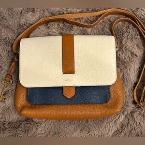 NWOT Fossil Kinley Small Crossbody